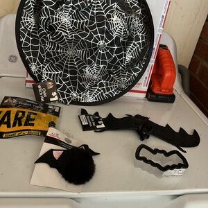 NWT Halloween 5Pc Bundle Witch Hat Hanging Bat Cookie Cutter Hair Clip Beware